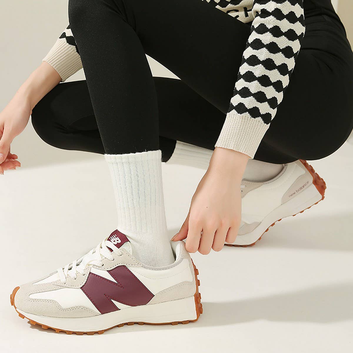 NEW SOLID COLOR CASUAL MATCHING WOMEN'S SOCKS