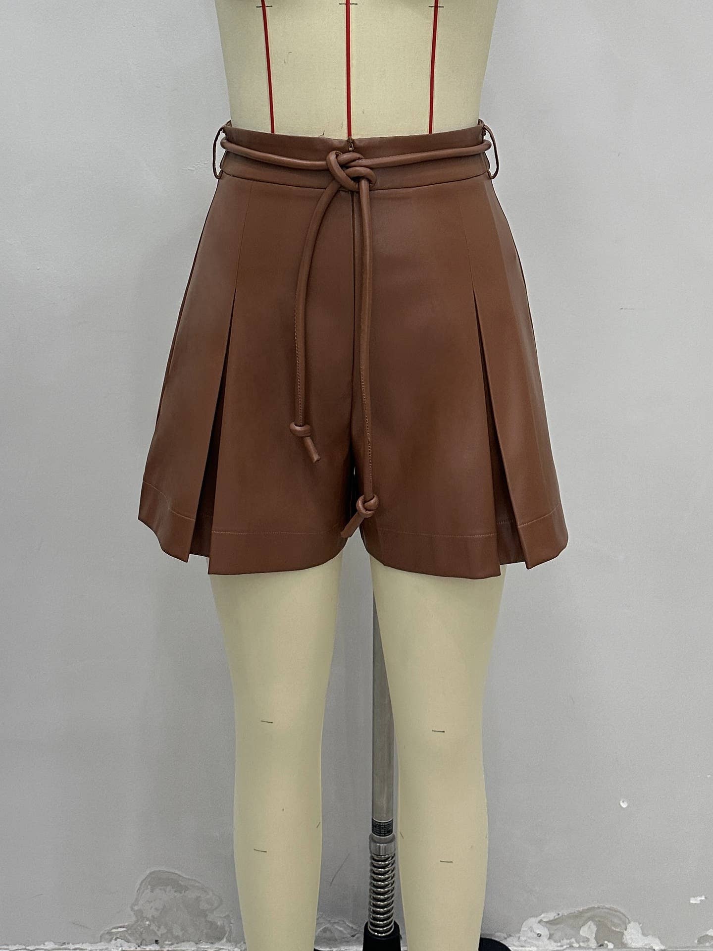 Leather-textured PU leather shorts