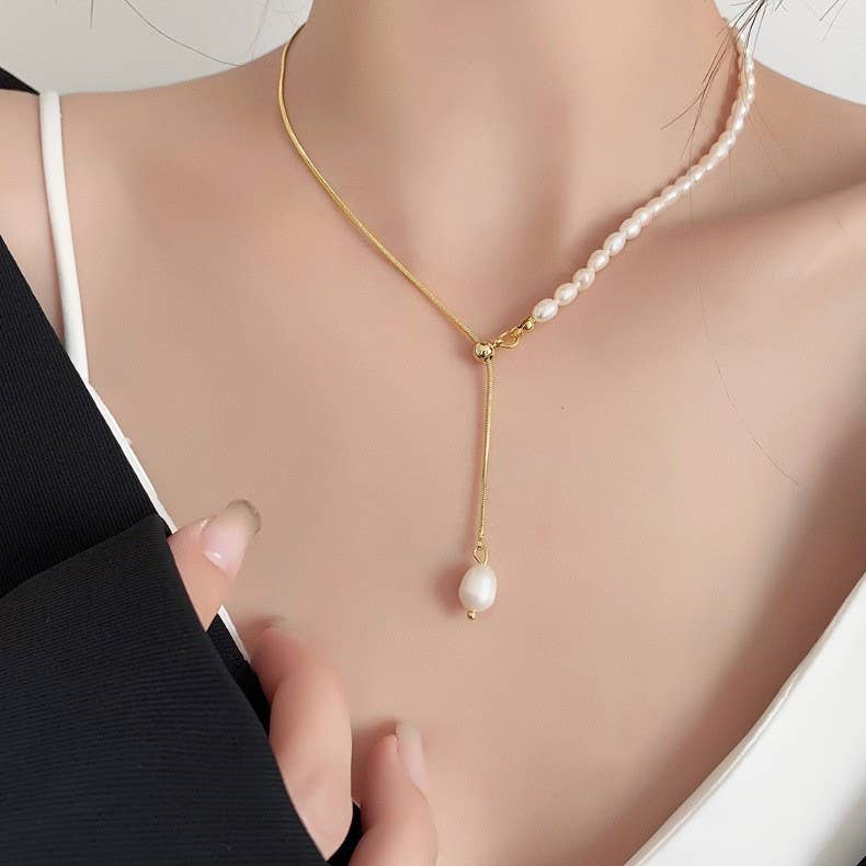 Fashionable Bahak freshwater pearl necklace