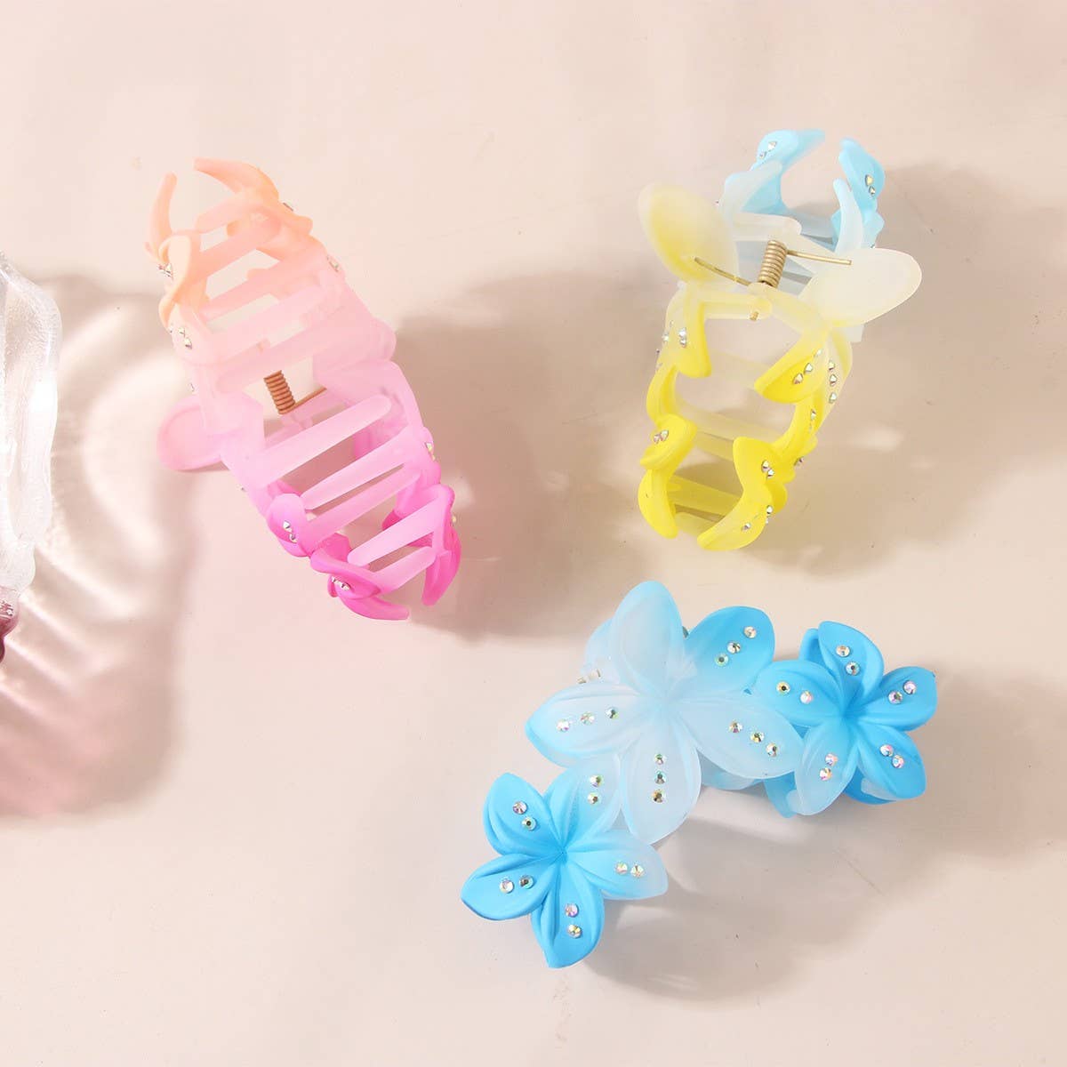 Gradient Rhinestone Egg Flower Hair Claw Clips