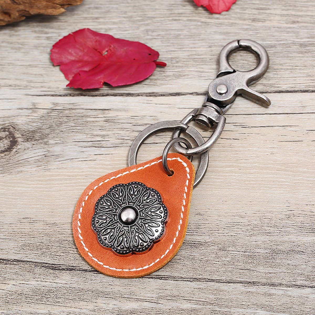 NEW CREATIVE MEN'S ALLOY LEATHER KEYCHAIN