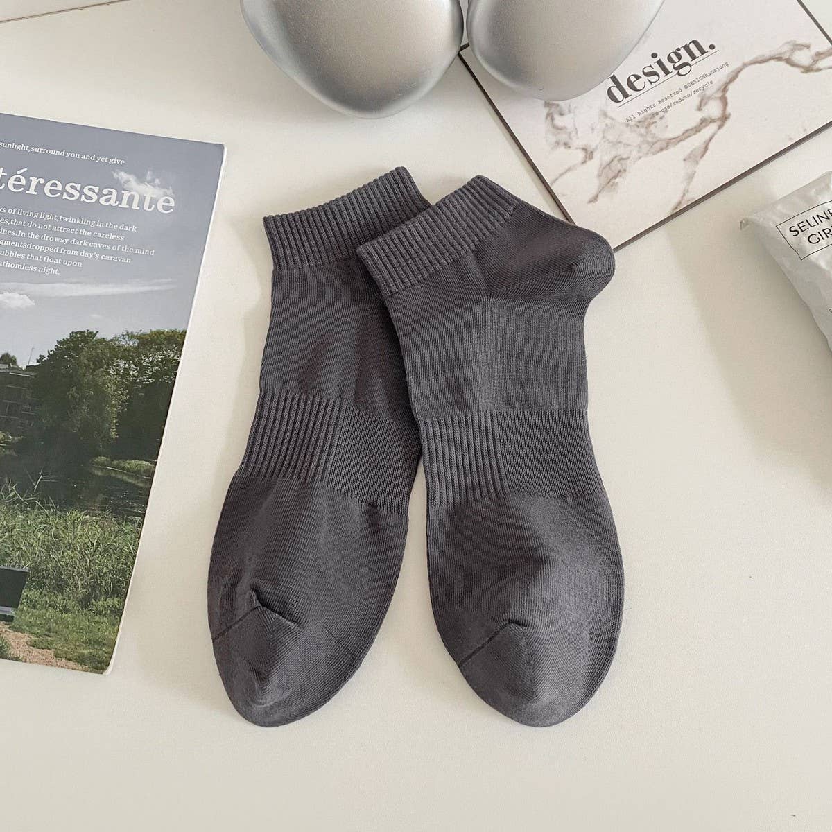 SOLID COLOR COTTON SPORTS BREATHABLE SOCKS FOR MEN_CWMS2014