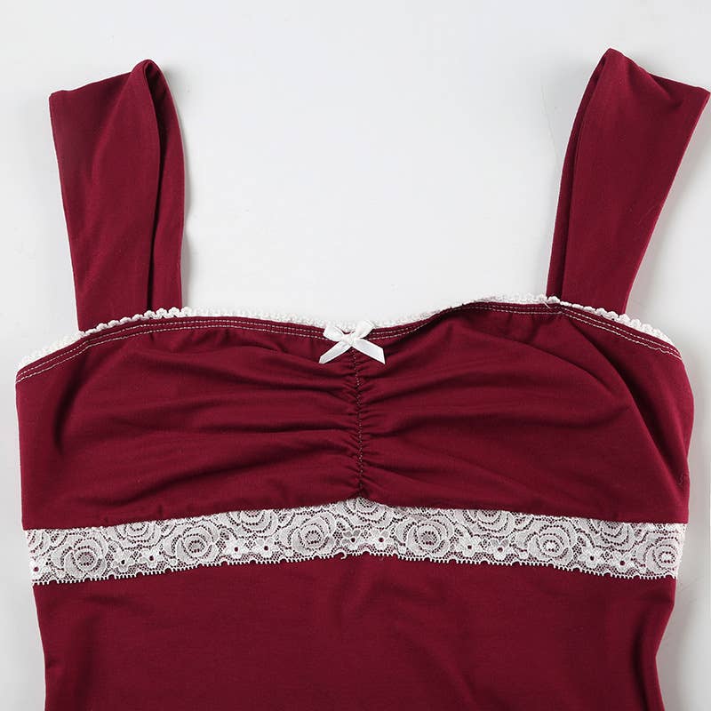 Lace contrast color pleated sleeveless T-shirt