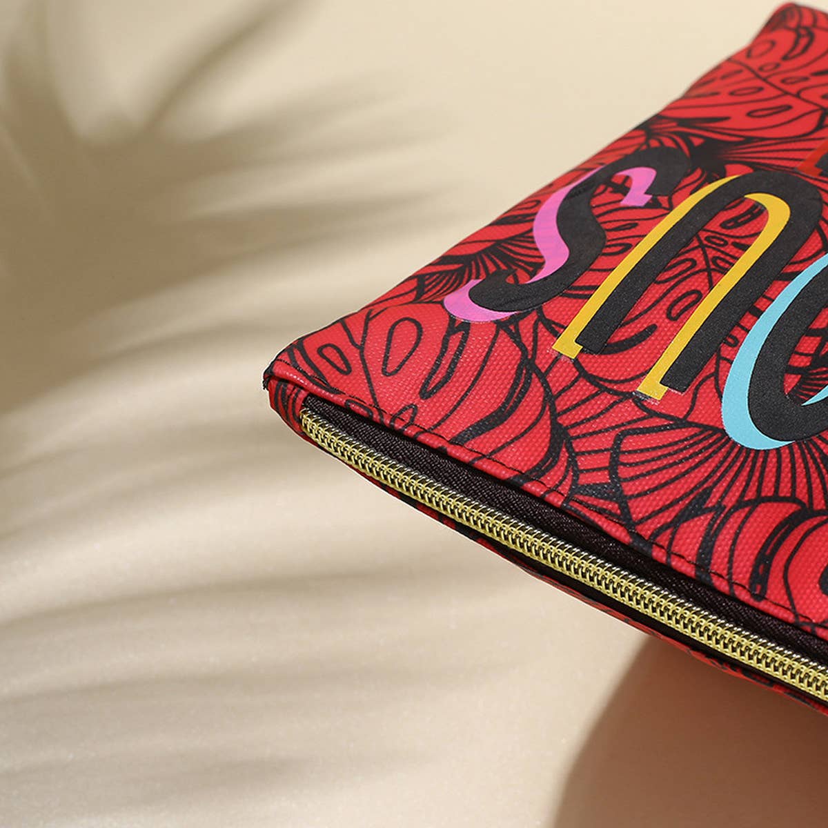 NEW LARGE CAPACITY ALPHABET COSMETIC BAG_CUAB0209