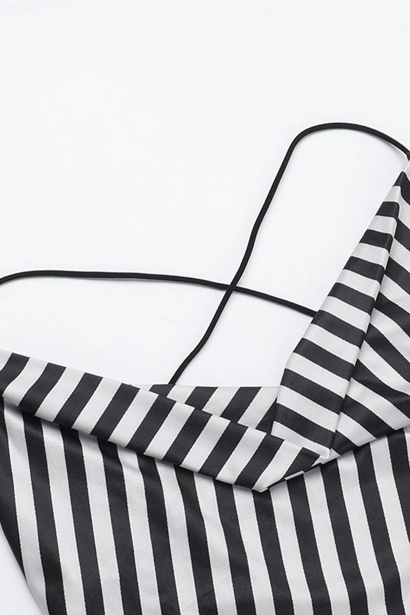 CWDMD5089_STRIPED HALTER BACKLESS VACATION MAXI DRESS