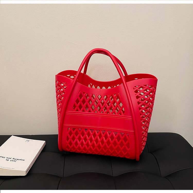 Large-capacity hand-held vegetable basket