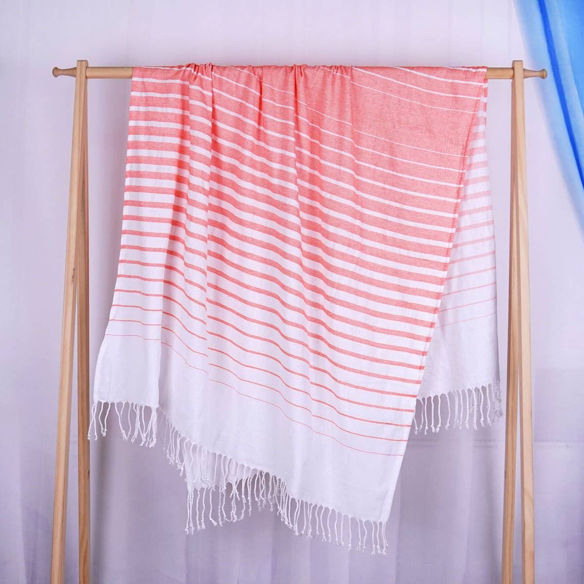Ombre Tassel Woven Beach Towel for Travel & Couples_CWMM7671