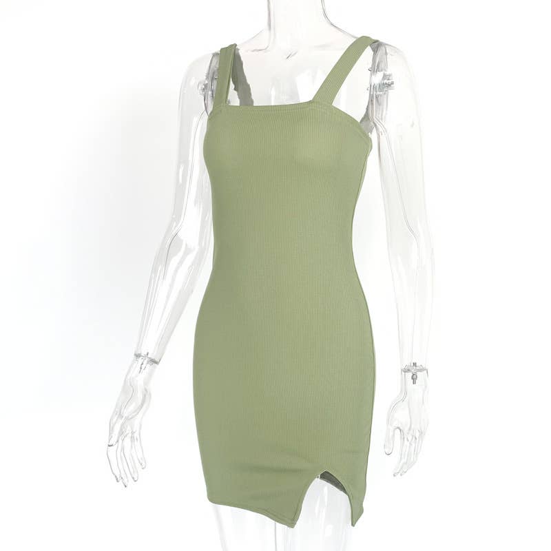 SIMPLE SLIM-FIT HALTER DRESS WITH SPLIT BACK