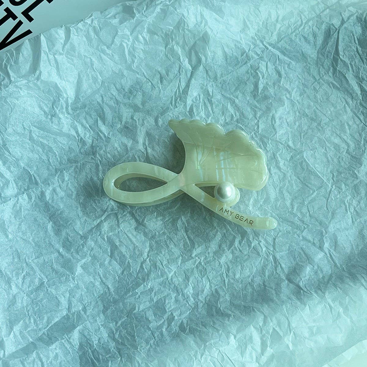 Maple Leaf Pearl Acetate Hair Claw Elegant Clip