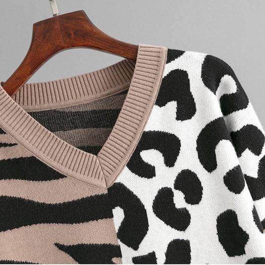 LEOPARD PRINT PATCHWORK MIXED KNIT SWEATER