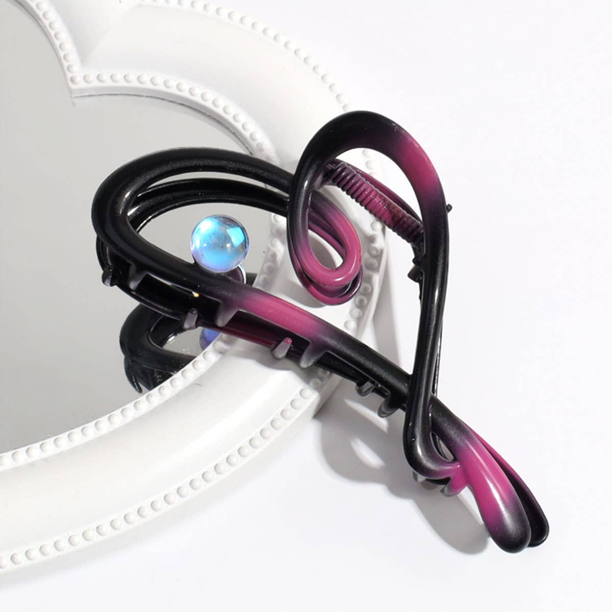 2024 NEW GRADIENT HOLLOW HEART HAIRPIN_CWAHA2334