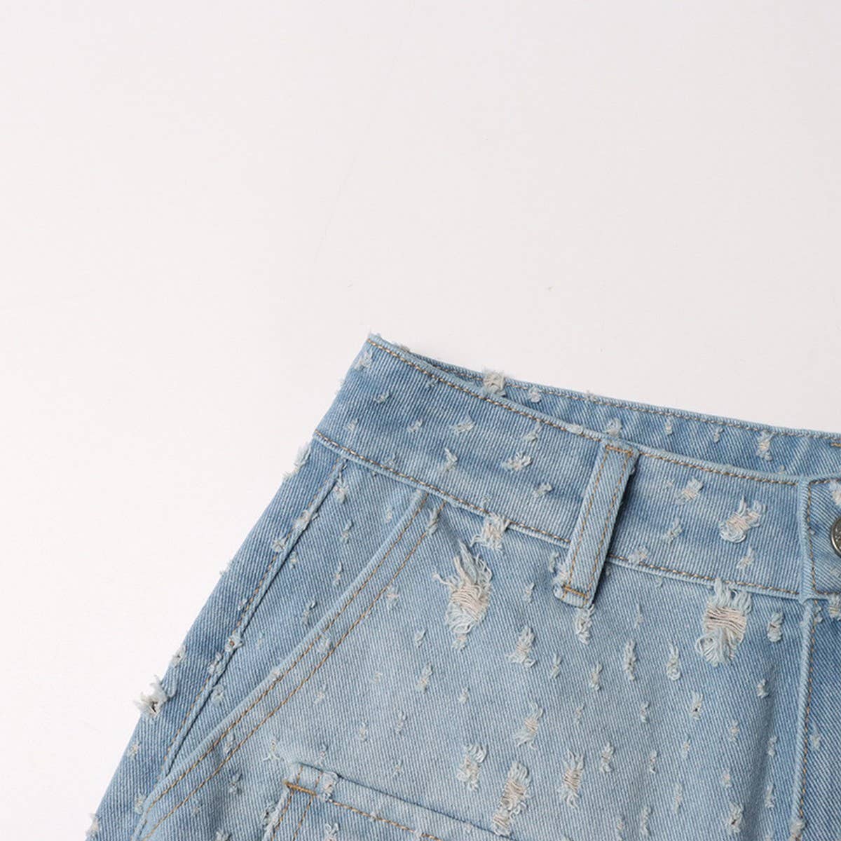 WASHED AND DISTRESSED STRAIGHT LEG JEANS