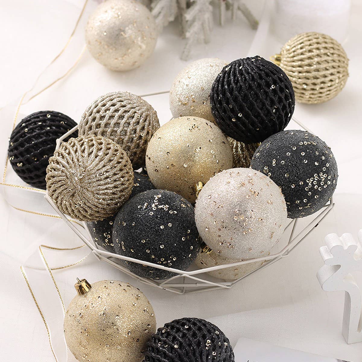 8CM 12PCS Glitter Xmas Ball Ornament Set_CWMM9871