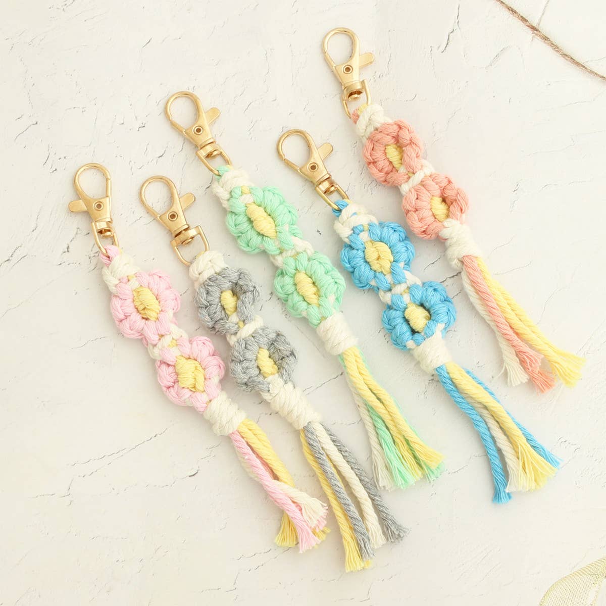DIY HANDMADE TASSEL WOVEN KEYCHAIN