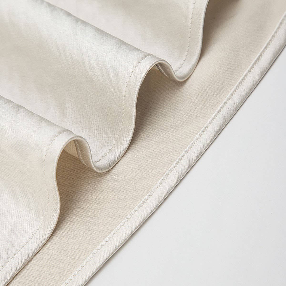 SIMPLE AND FASHIONABLE LACE SATIN ELASTIC SKIRT