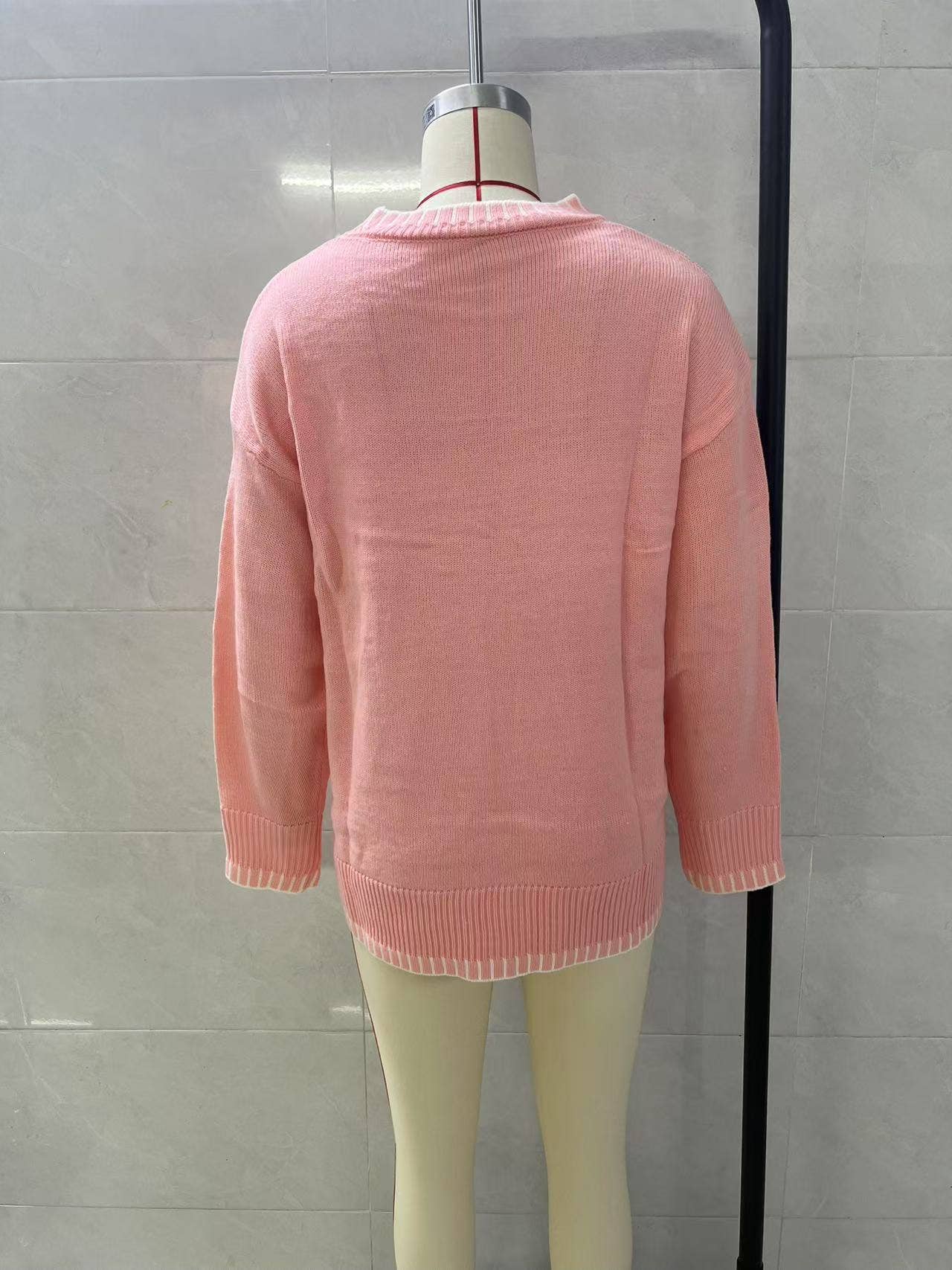 Laid-back style knitted bow jacquard sweater