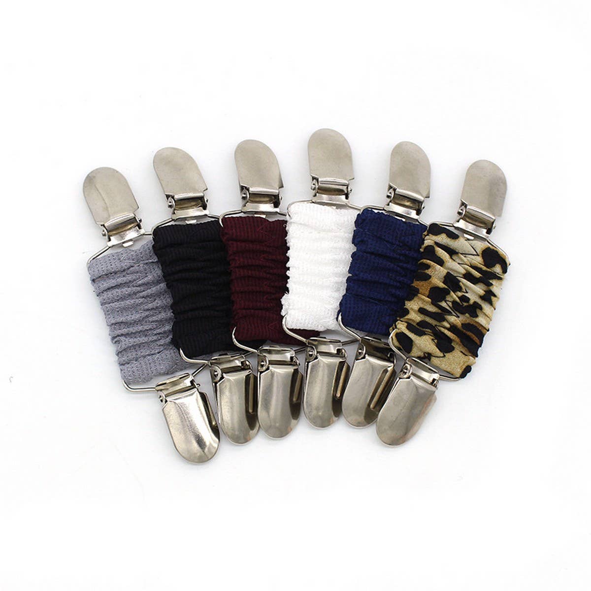 FASHIONABLE SHAWL CLIP WITH ANTI-EXPOSURE BUCKLE