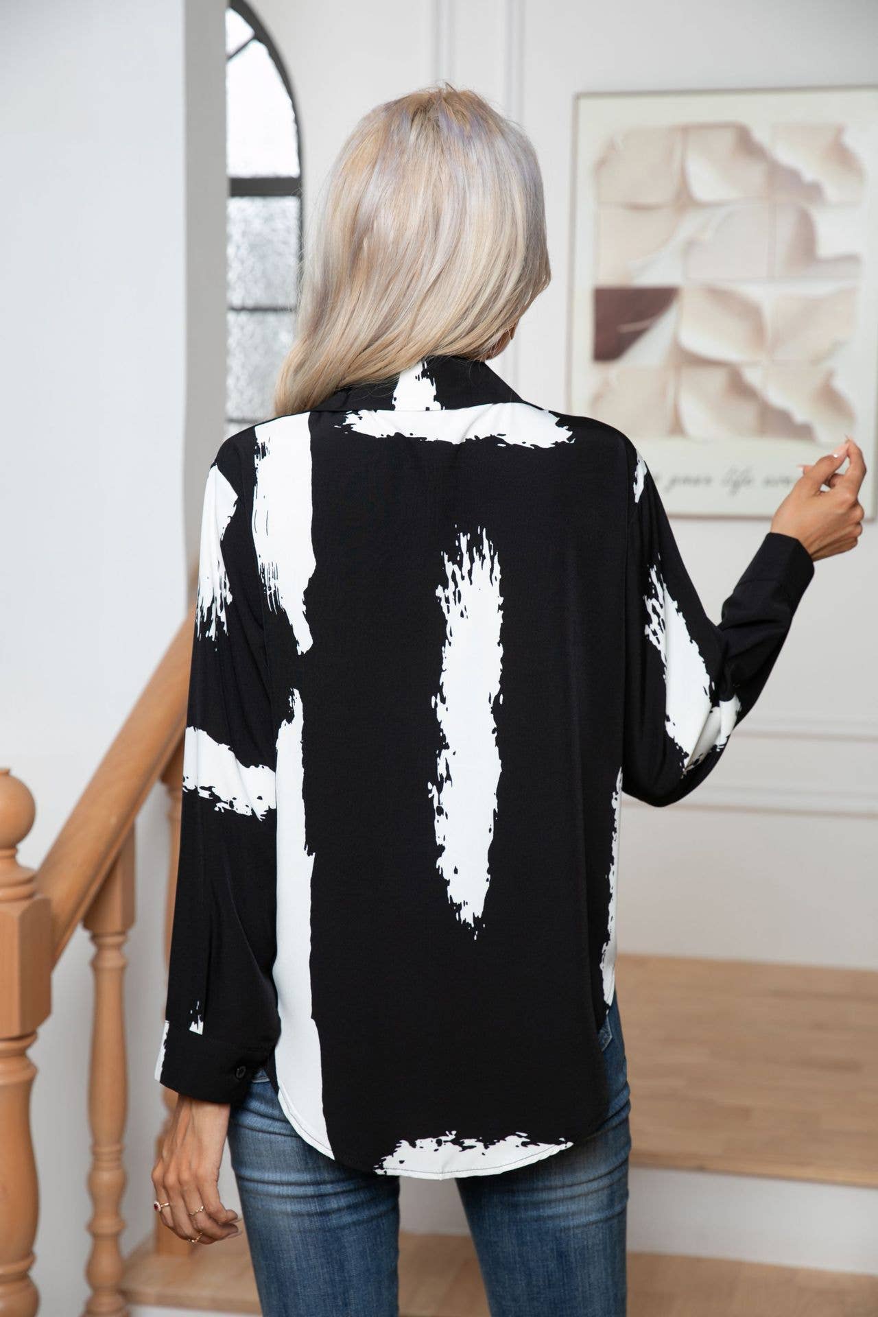 ABSTRACT ART PRINTED LONG-SLEEVED SHIRT