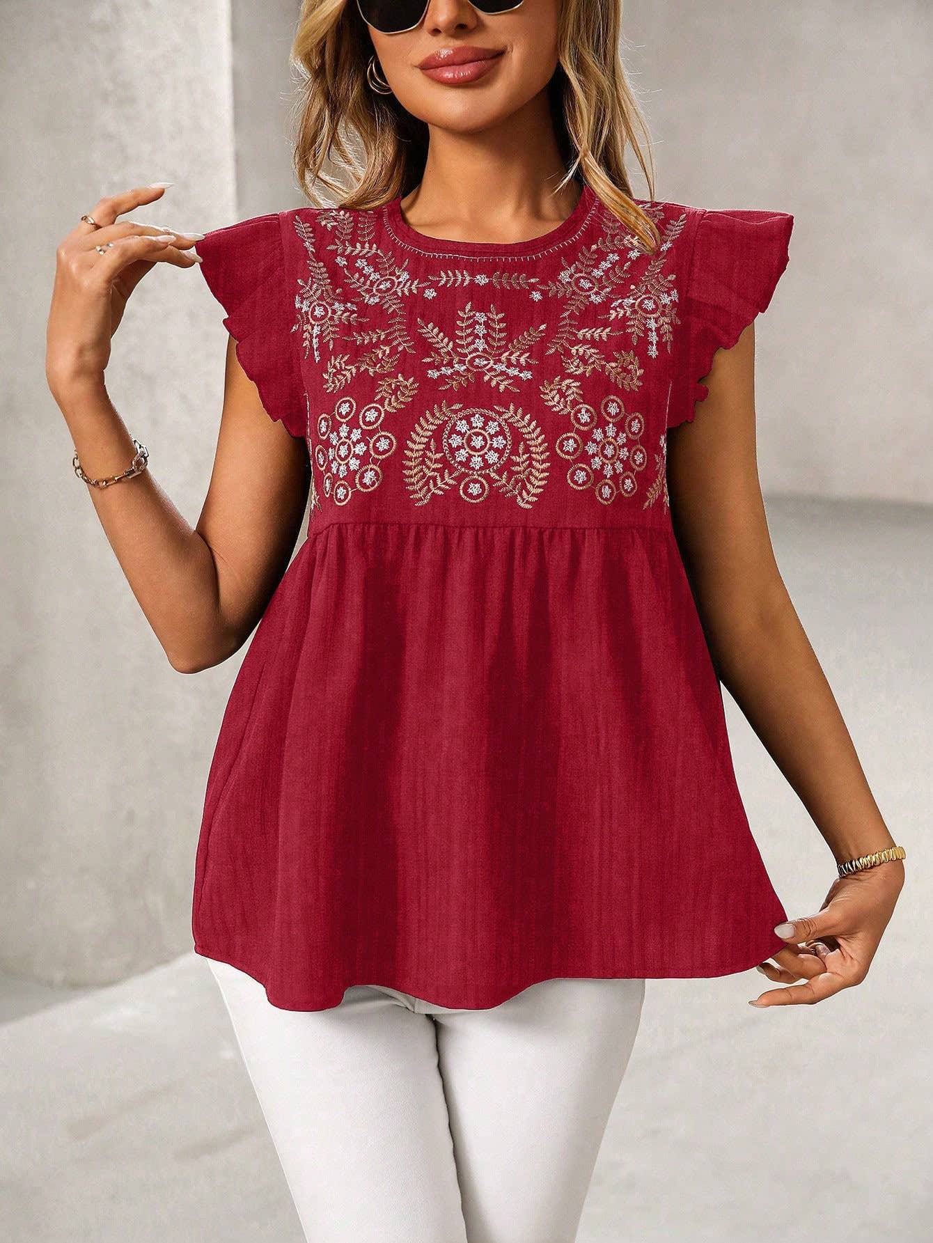 Embroidered fly-sleeved casual short shirt