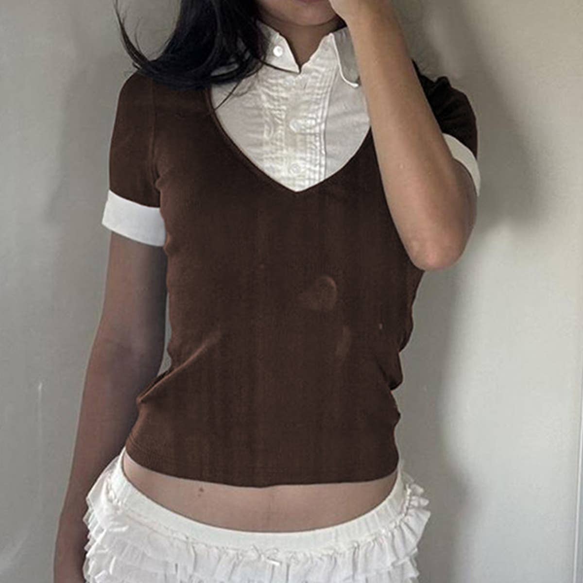 Spliced fake two contrasting color lapel T-shirts