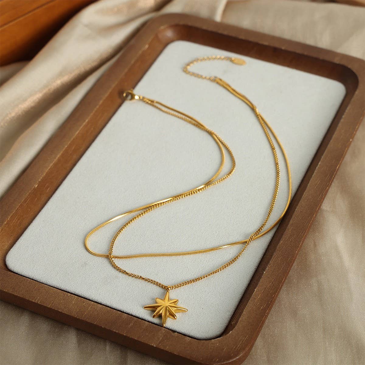 EIGHT POINTED STAR PENDANT DOUBLE LAYERED NECKLACE