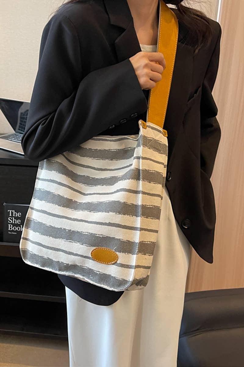 STRIPE PATTERN CASUAL SHOULDER BAG_CWAB0512