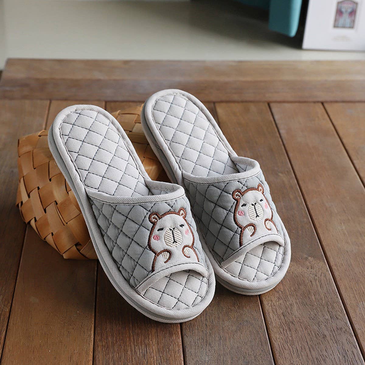 Plaid Capybara Thick Fabric Slippers with Grip_CWSHF0181