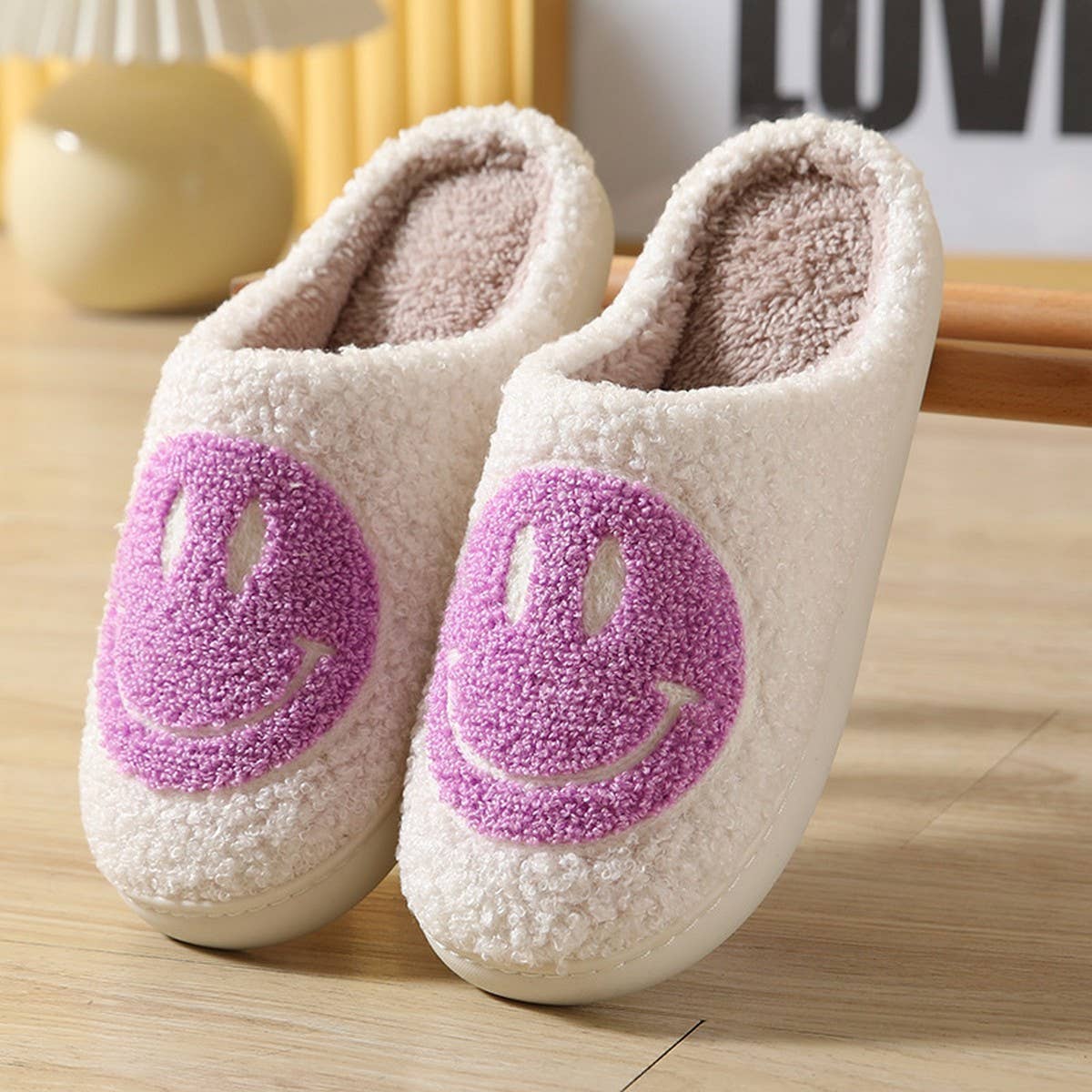 Cute Cartoon Smiling Face Fabric Slippers