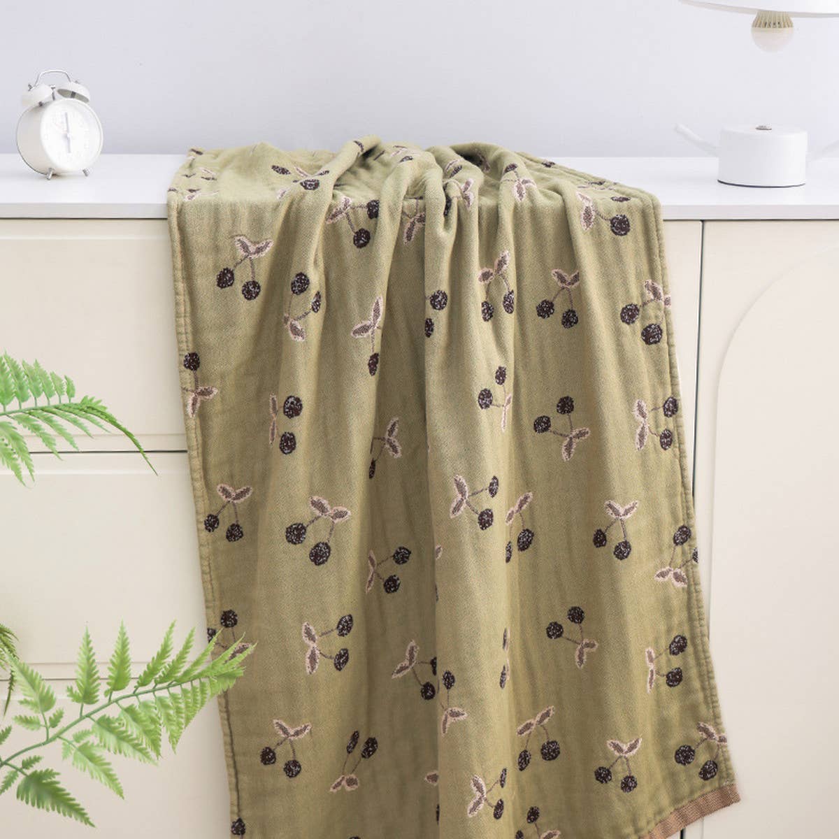 HOUSEHOLD ABSORBENT GAUZE BATH TOWEL