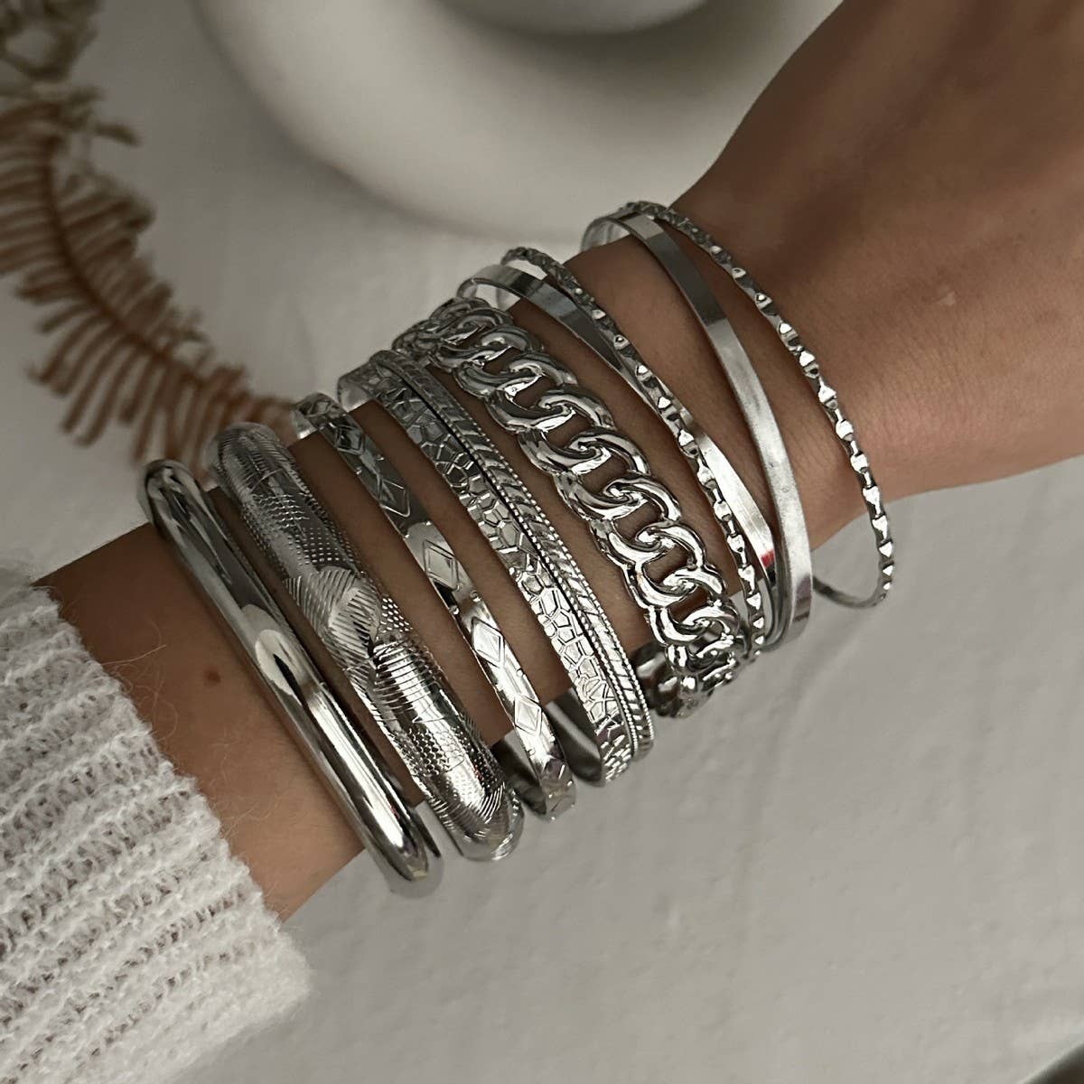 VINTAGE STACKING BOHEMIAN ALLOY BRACELET SET