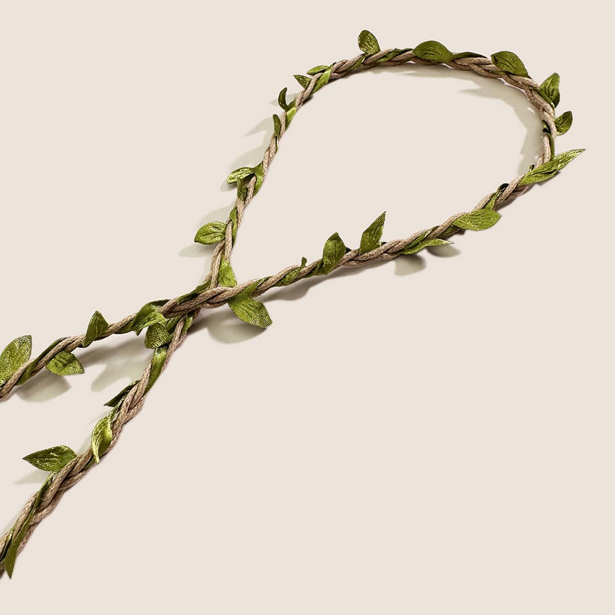 BRAIDED BRANCHES AND LEAVES GLASSES LANYARD_CWMM1159