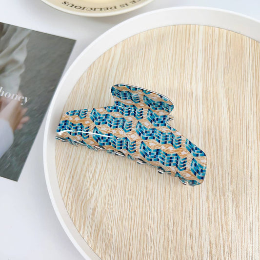 Tropical hollowed-out clipper floral hair clip