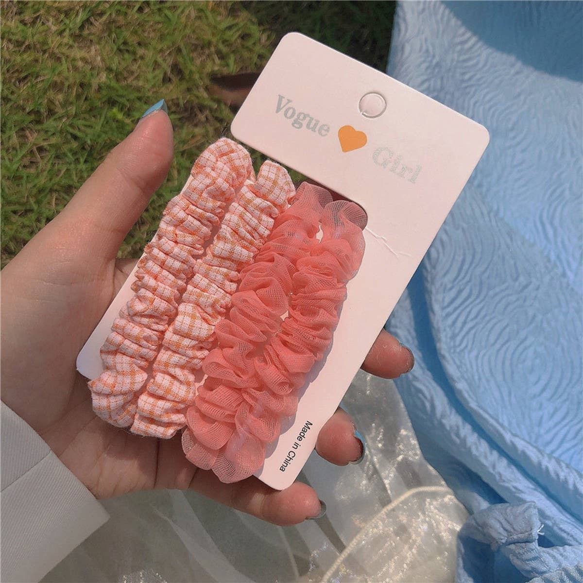 GIRLS' SIMPLE AND VERSATILE HAIR SCRUNCHIES