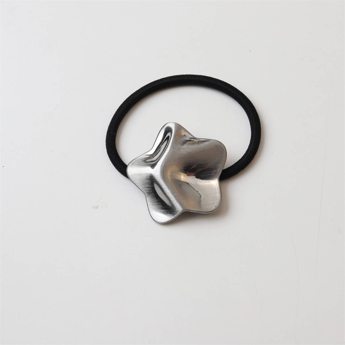 COOL AND COLOR-RETAINING HAIR SCRUNCHIES