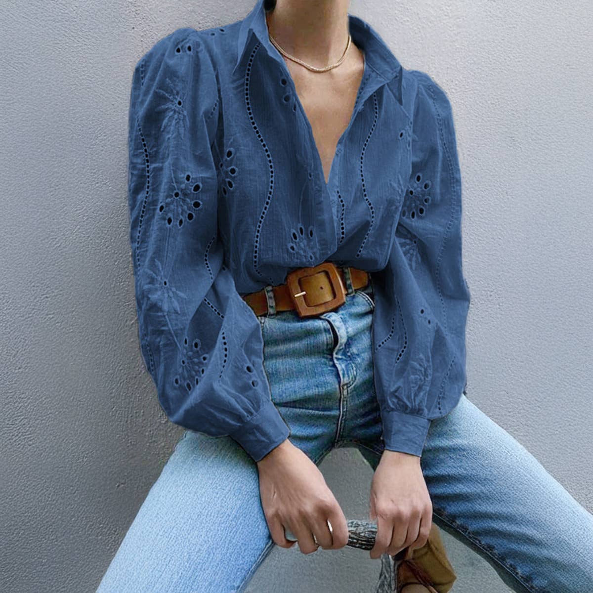 EMBROIDERED LOOPED LONG-SLEEVED LAPEL SHIRT