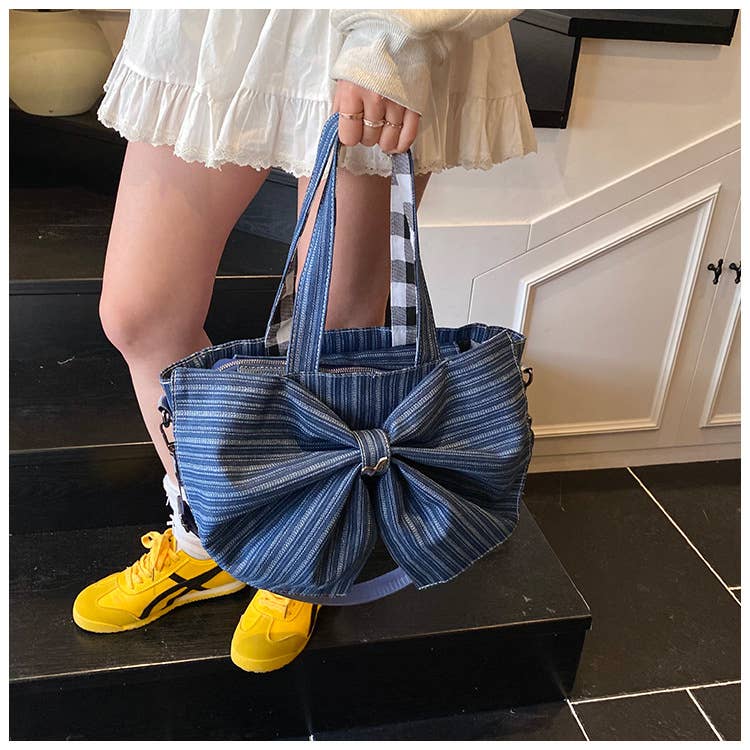 Single-shoulder bow school-style bag