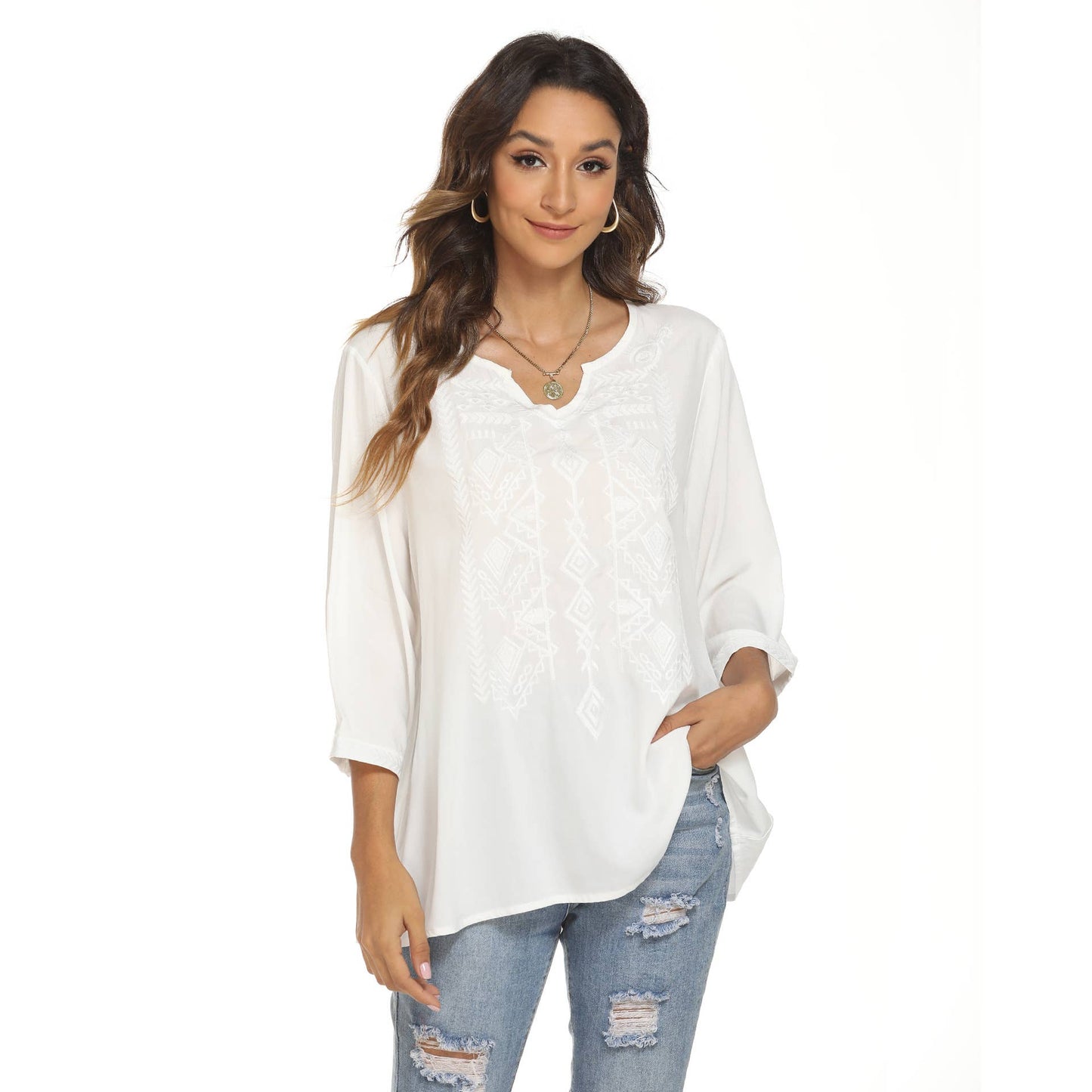 Solid-color mid-sleeved V-neck embroidered shirt