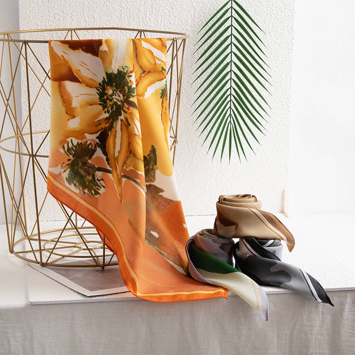 2024 NEW ARTISTIC RETRO PRINTED SQUARE SCARF_CWASC0932