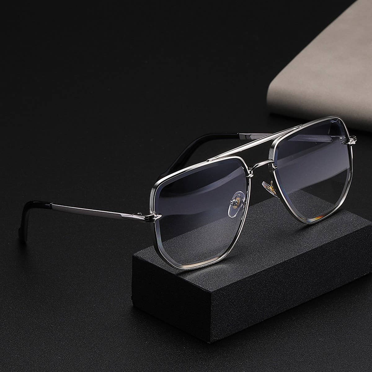 DOUBLE-BRIDGE UV-BLOCKING DIAMOND-CUT SUNGLASSES