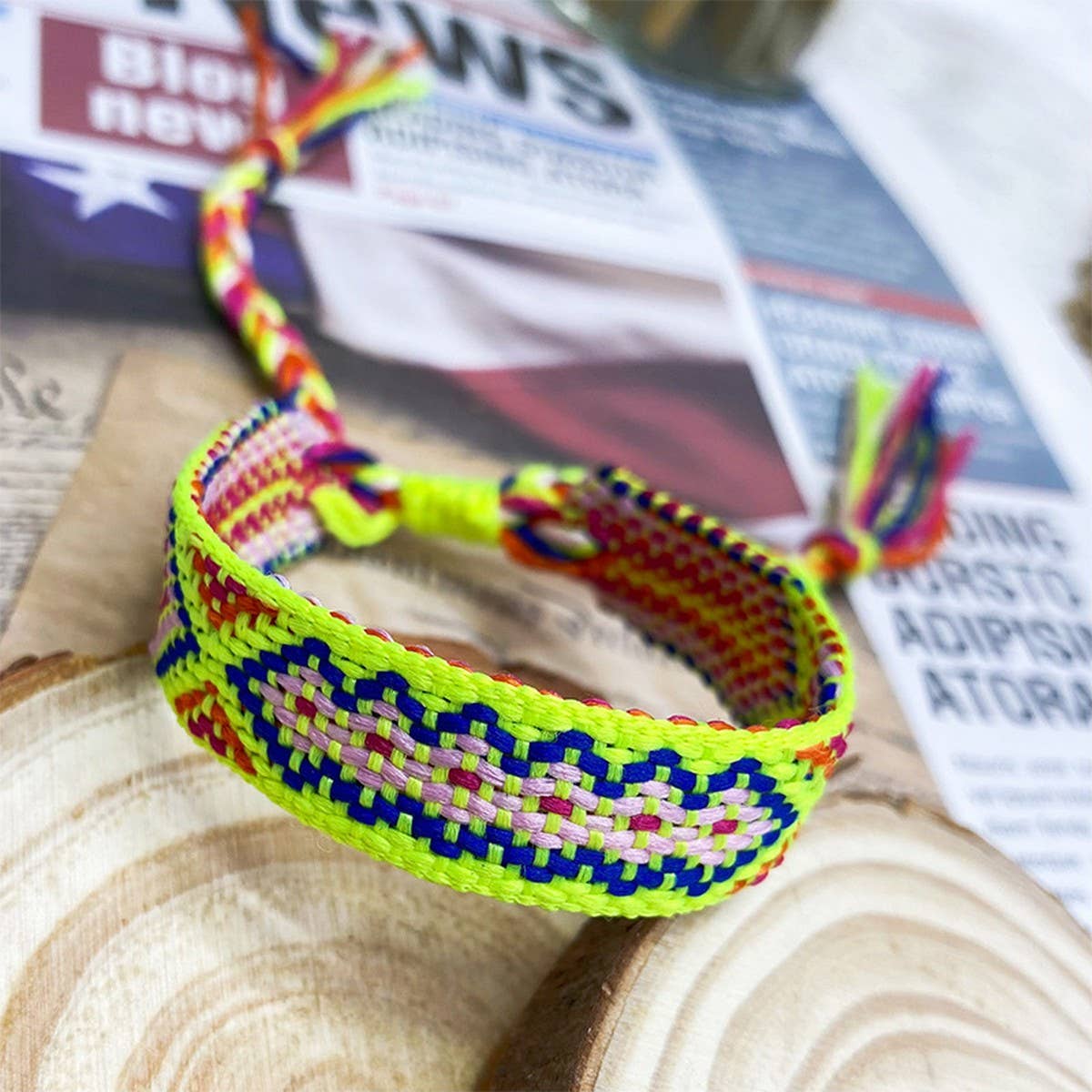 CWAJE4569_VINTAGE HAND-WOVEN EMBROIDERED TASSEL BRACELET