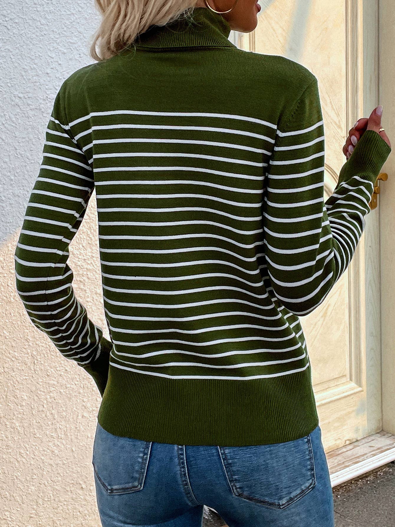 TURTLENECK STRIPED PULLOVER SWEATER