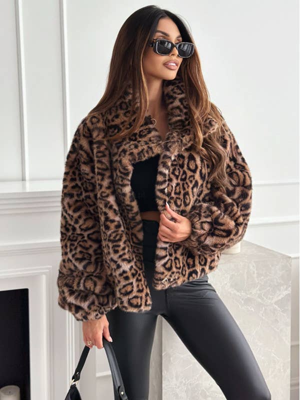 Leopard-print lapel and elegant plush short coat
