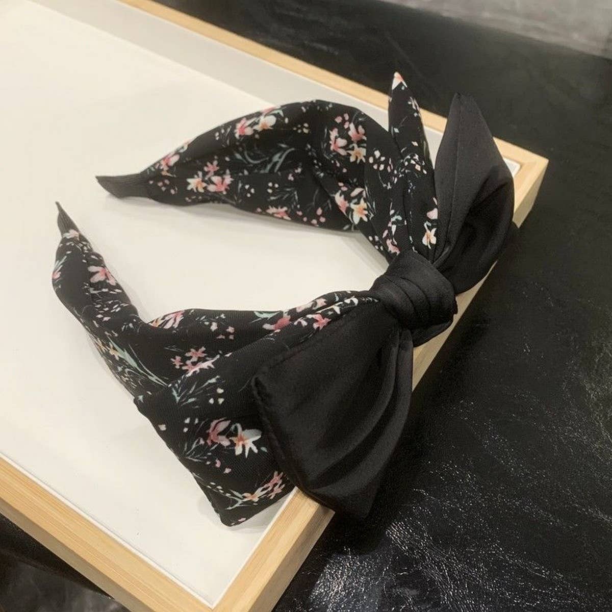 SIMPLE AND FRESH CONTRAST COLOR BOW HEADBAND