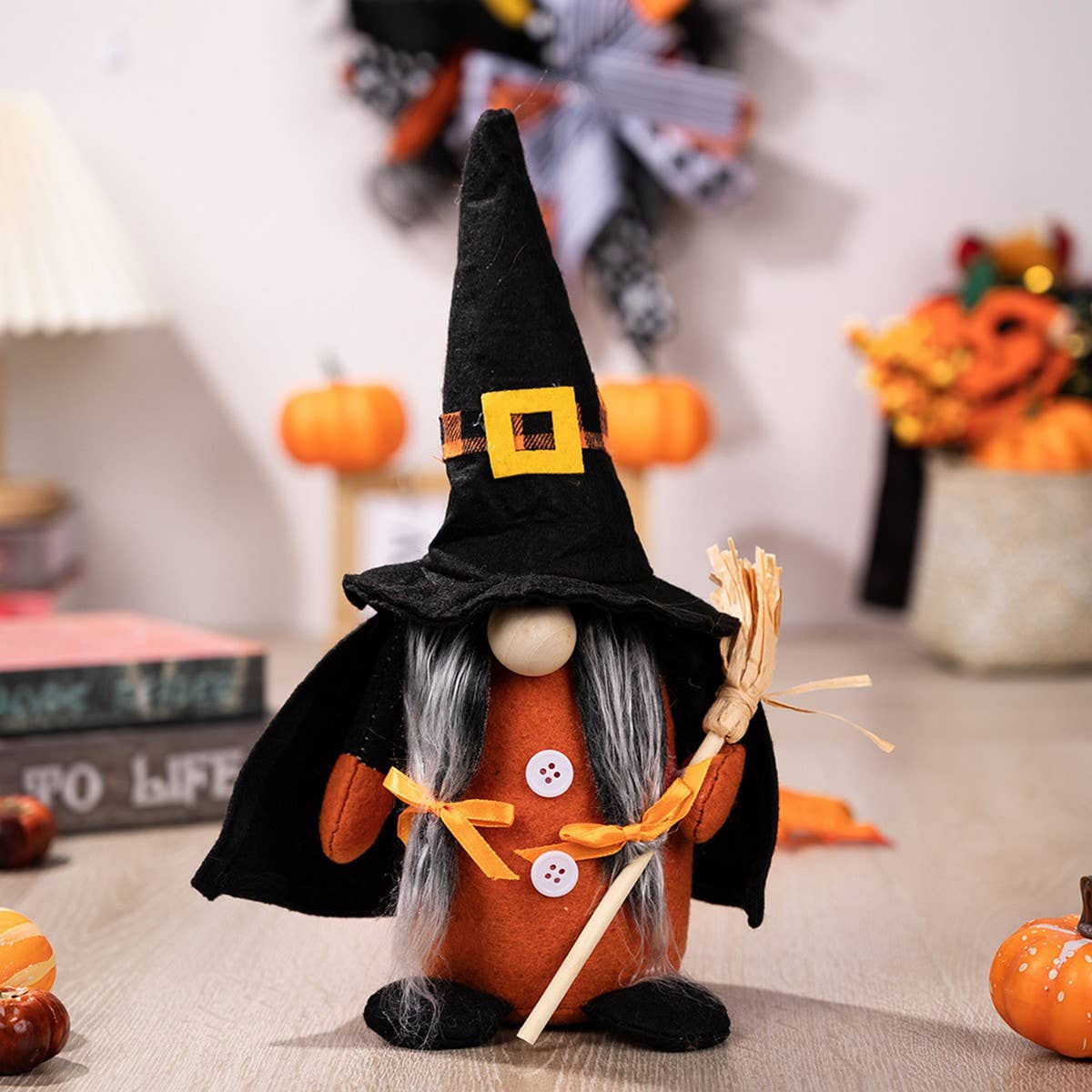 CWMM10245_HALLOWEEN WITCH GNOME PUMPKIN BROOM HOME DECOR