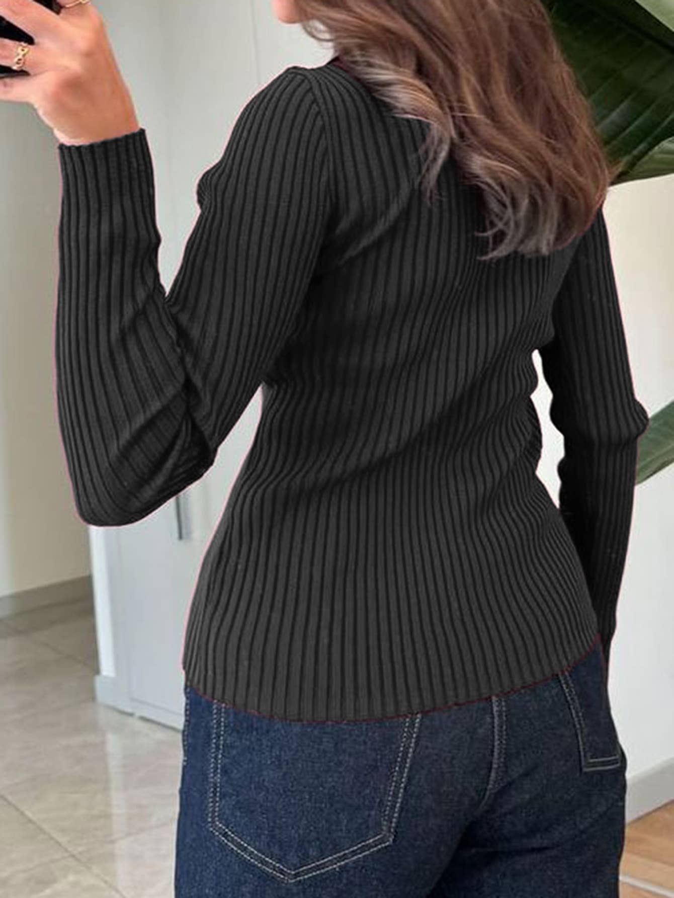 Simple solid-color long-sleeved woolen shirt