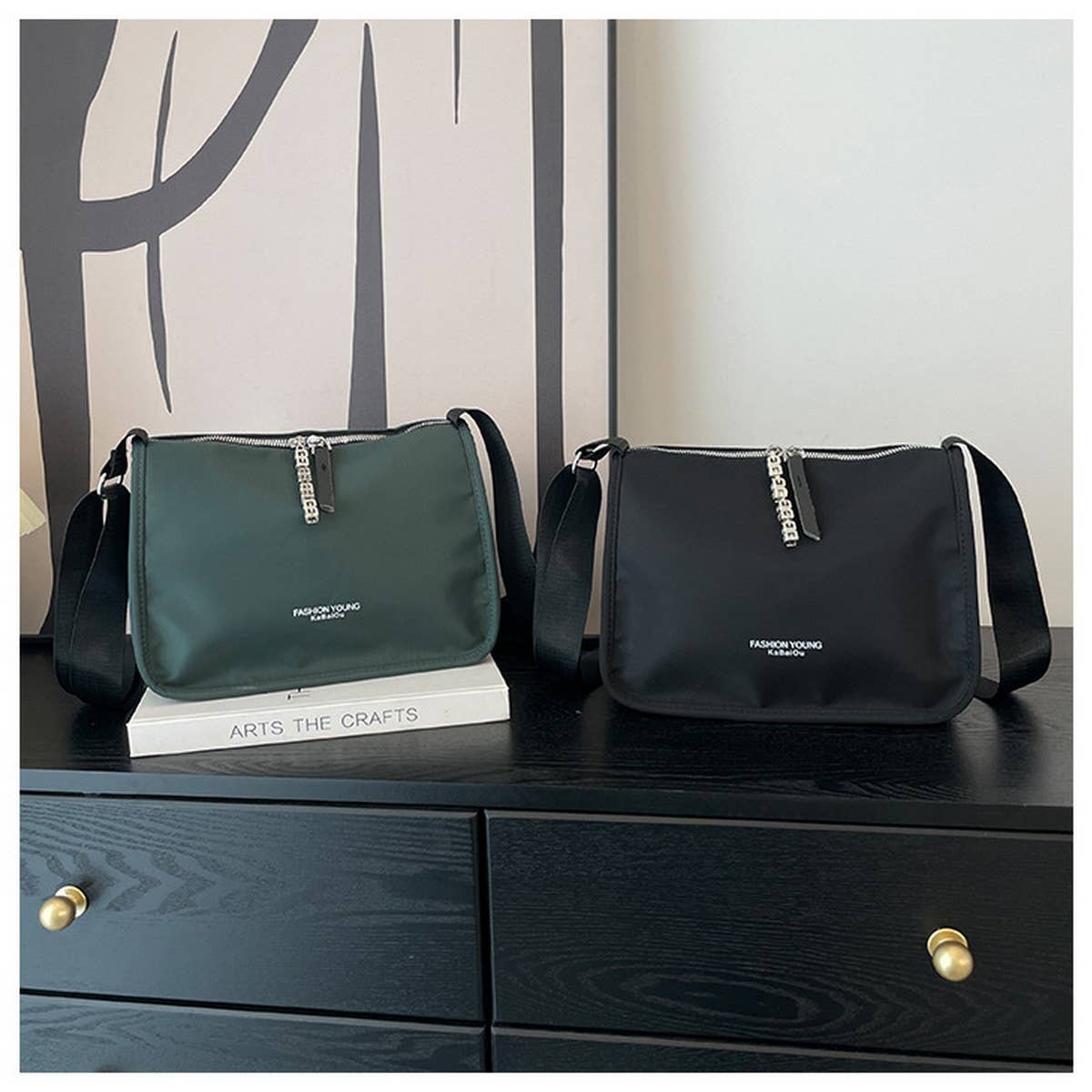 SIMPLE LARGE CAPACITY CASUAL SHOULDER BAG_CWAB1549