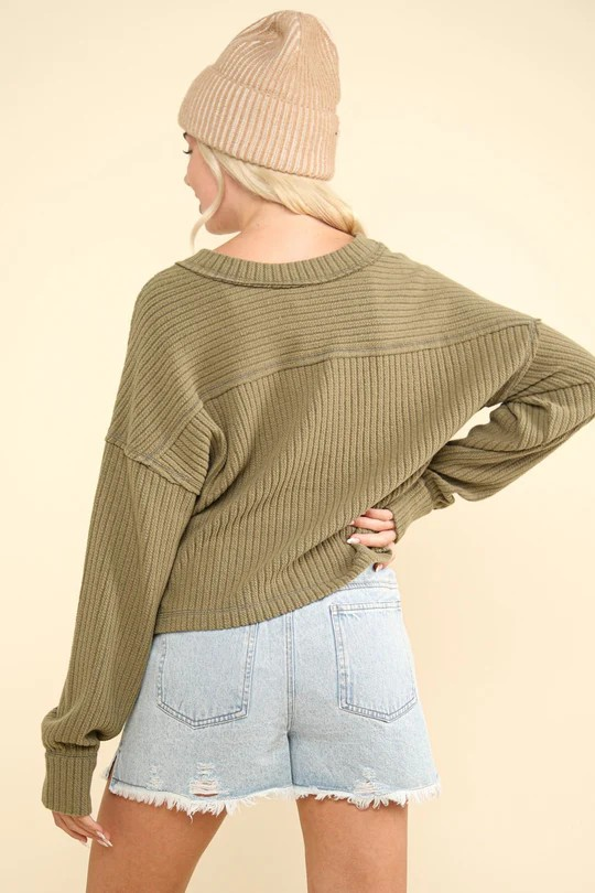 V-NECK CASUAL PIT STRIP LOOSE FASHION KNITWEAR