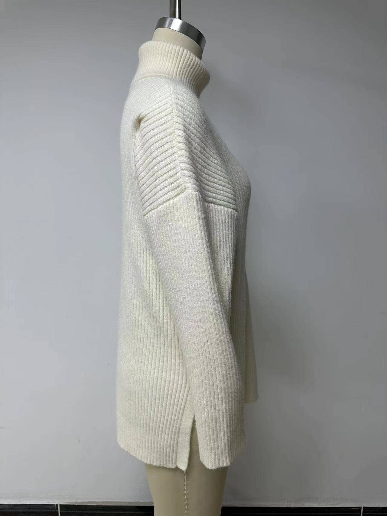 SPLIT TURTLENECK SOLID COLOR RIB KNIT SWEATER