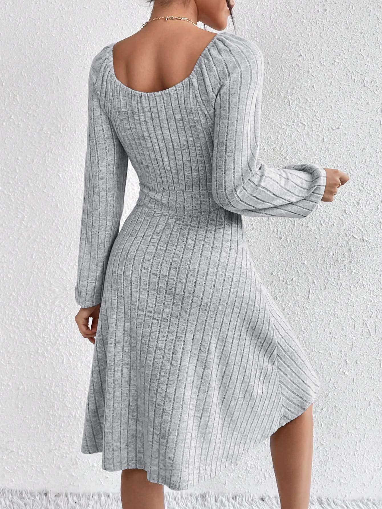 LONG SLEEVE DRESS WITH SQUARE COLLAR AND WAIST