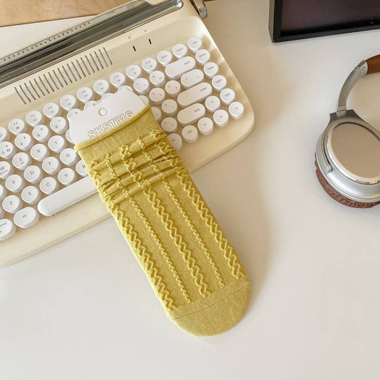 MIDDLE-TUBE STRAIGHT SOCKS WITH CURLED EDGES